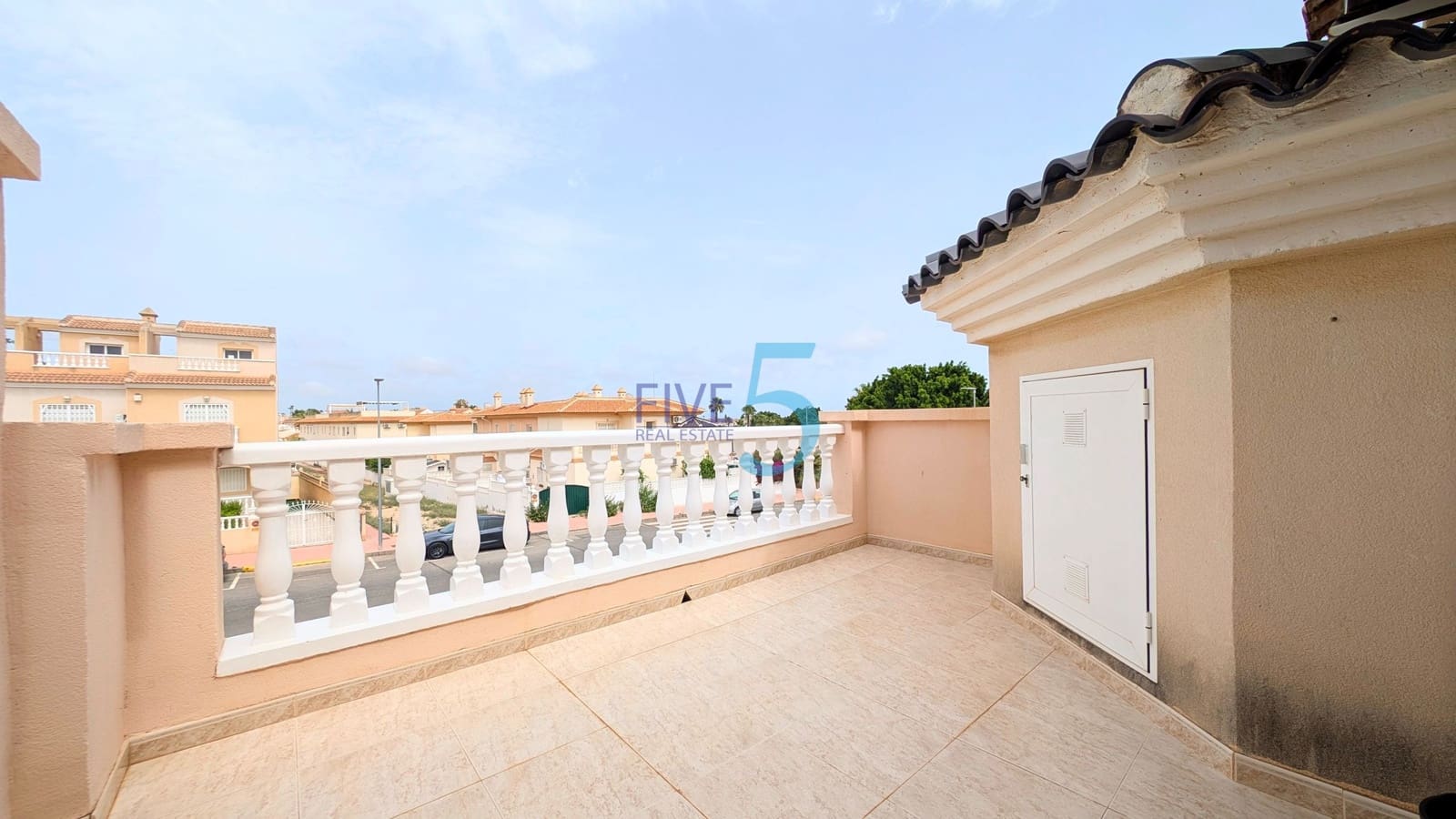 3 sypialnia Dom blizniak na sprzedaż w Ciudad Quesada z basenem - 285 000 € (Ref: 9966957)