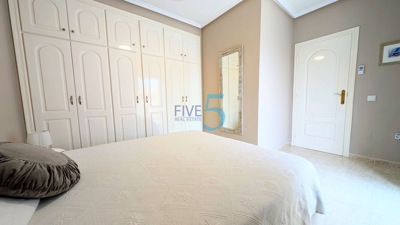 3 sypialnia Dom blizniak na sprzedaż w Ciudad Quesada z basenem - 285 000 € (Ref: 9966957)