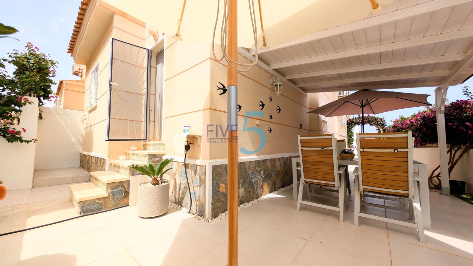 3 sypialnia Dom blizniak na sprzedaż w Ciudad Quesada z basenem - 285 000 € (Ref: 9966957)