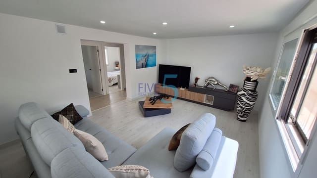 3 soverom Villa til salgs i San Fulgencio med svømmebasseng garasje - € 499 000 (Ref: 9969039)
