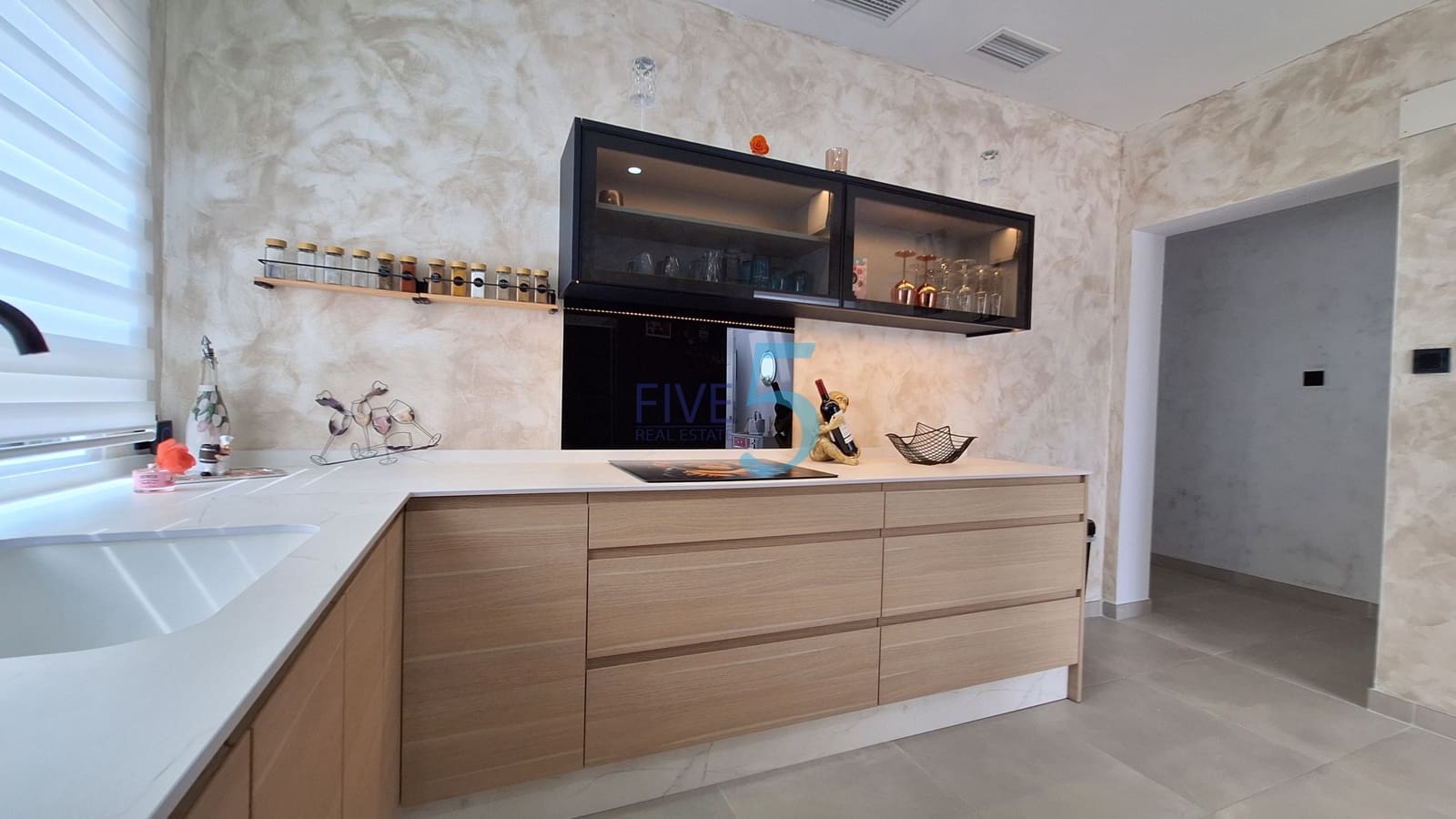 3 bedroom Villa for sale in San Fulgencio with pool garage - € 499,000 (Ref: 9969039)