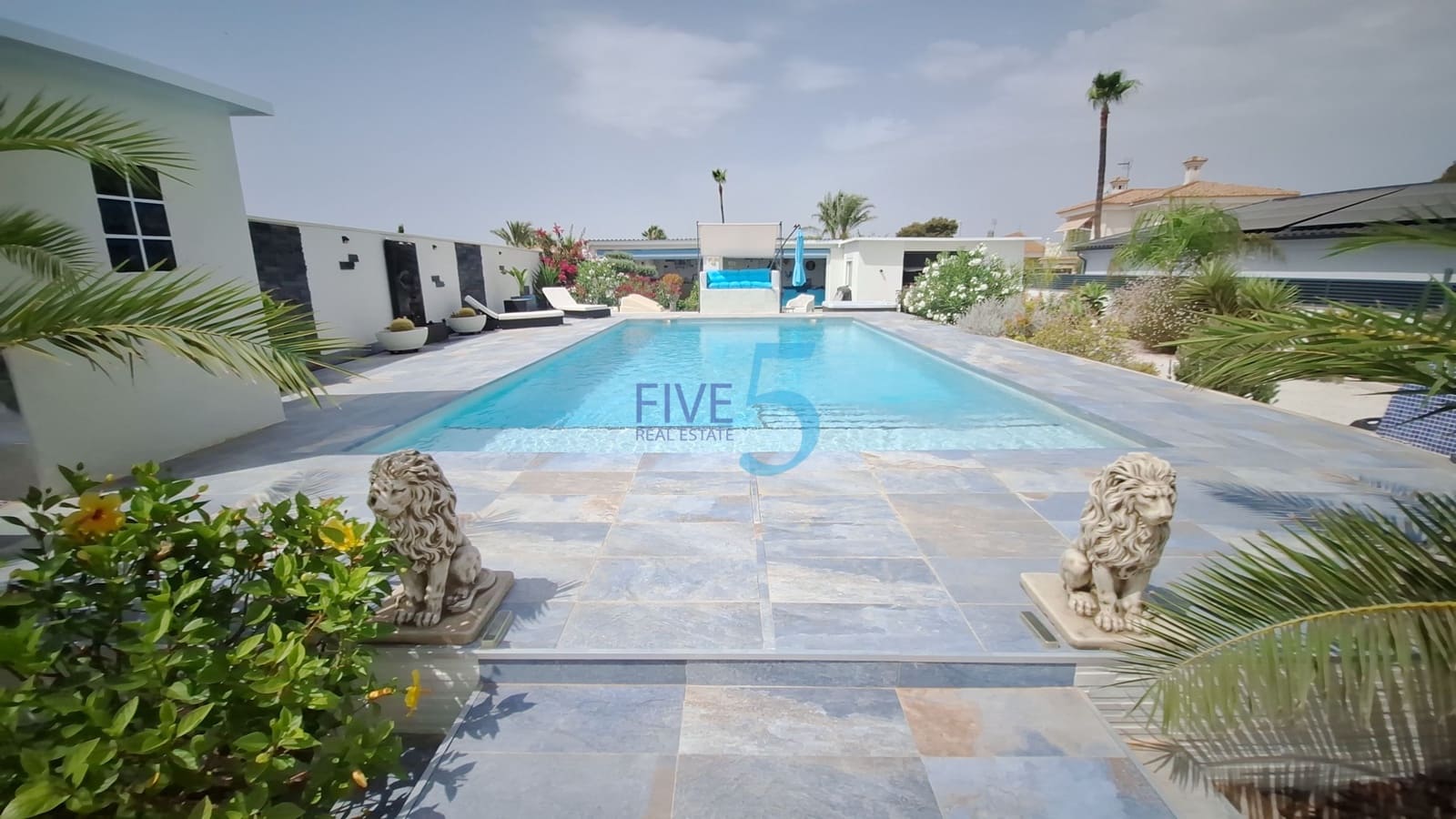 3 bedroom Villa for sale in San Fulgencio with pool garage - € 499,000 (Ref: 9969039)