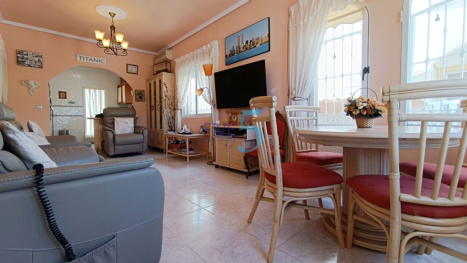 3 slaapkamer Villa te koop in Rojales met zwembad - € 245.000 (Ref: 9969115)