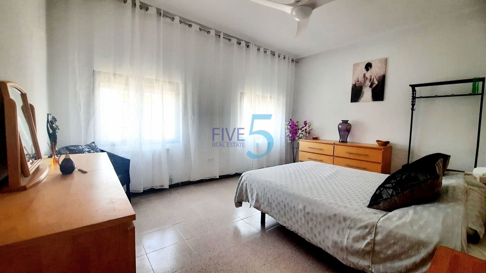 5 bedroom Villa for sale in Los Urrutias with pool garage - € 379,000 (Ref: 9971616)