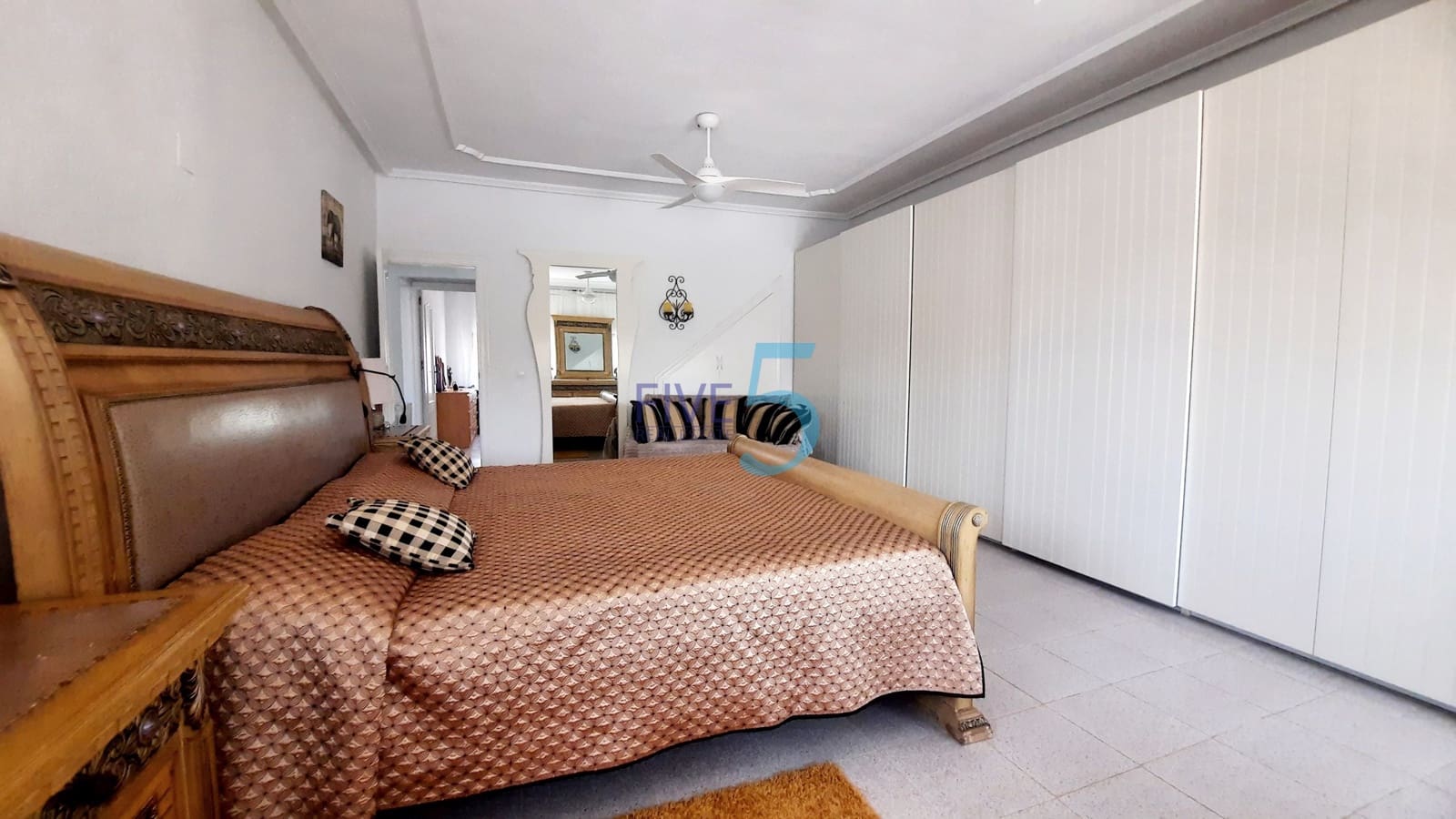 5 bedroom Villa for sale in Los Urrutias with pool garage - € 379,000 (Ref: 9971616)