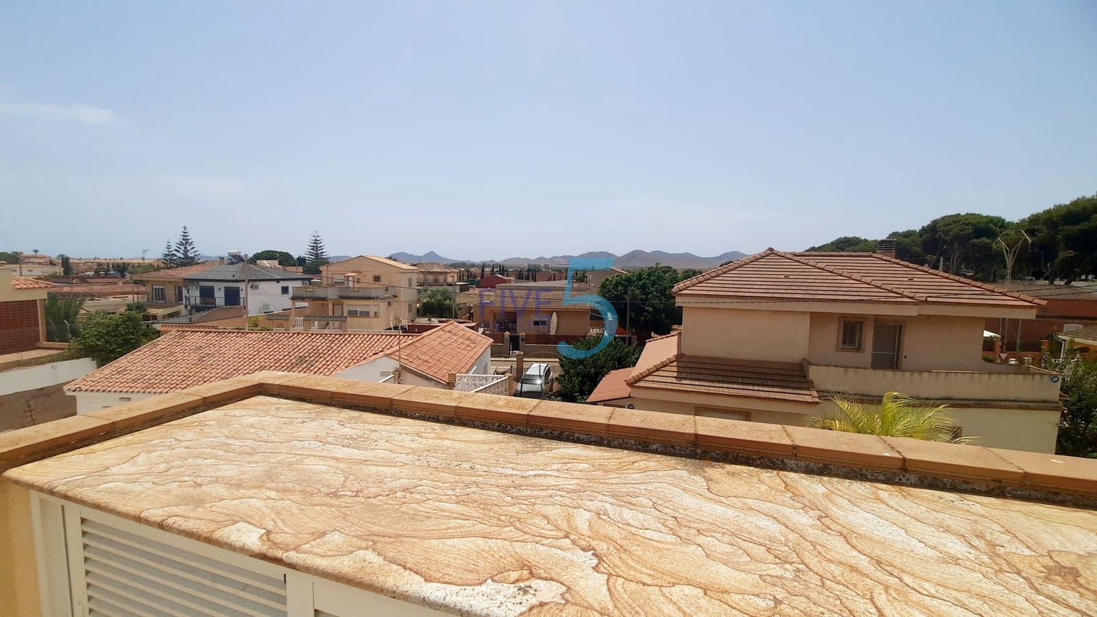 5 bedroom Villa for sale in Los Urrutias with pool garage - € 379,000 (Ref: 9971616)