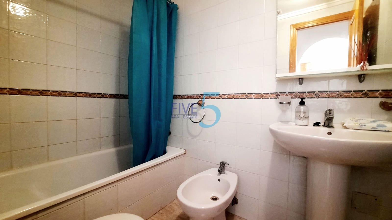 2 soveværelse Lejlighed til salg i Villamartin med swimmingpool garage - € 145.000 (Ref: 9971617)