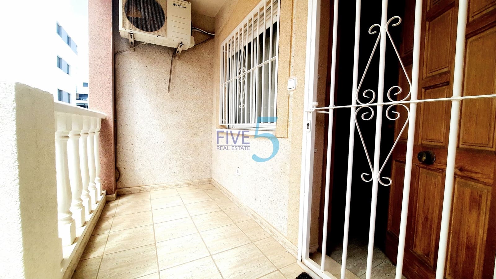 2 soveværelse Lejlighed til salg i Villamartin med swimmingpool garage - € 145.000 (Ref: 9971617)