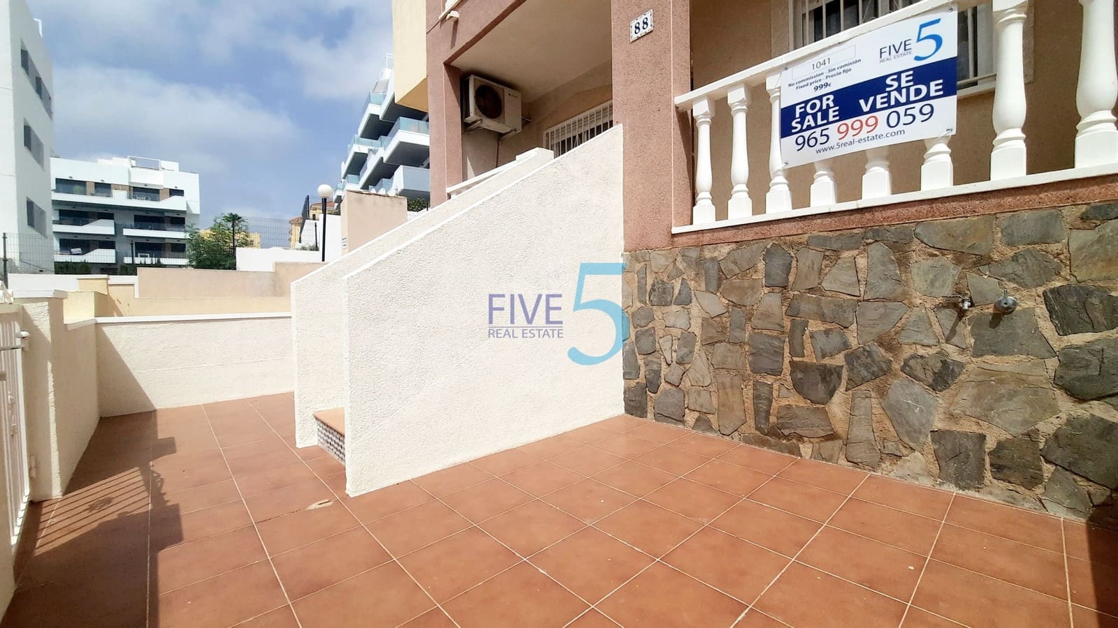 2 soveværelse Lejlighed til salg i Villamartin med swimmingpool garage - € 145.000 (Ref: 9971617)