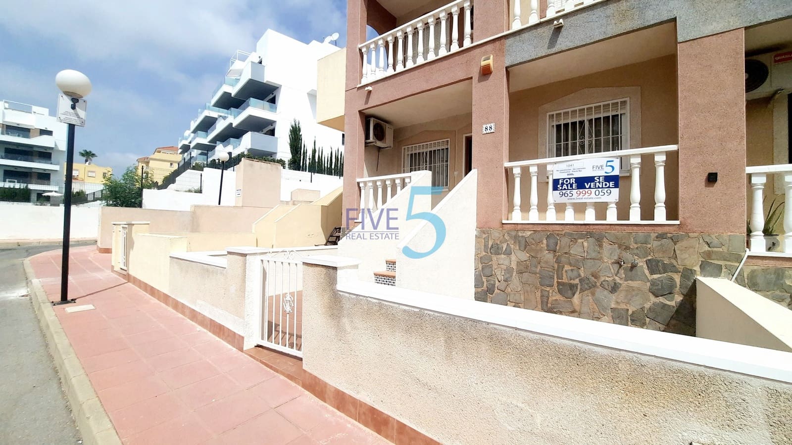 2 soveværelse Lejlighed til salg i Villamartin med swimmingpool garage - € 145.000 (Ref: 9971617)