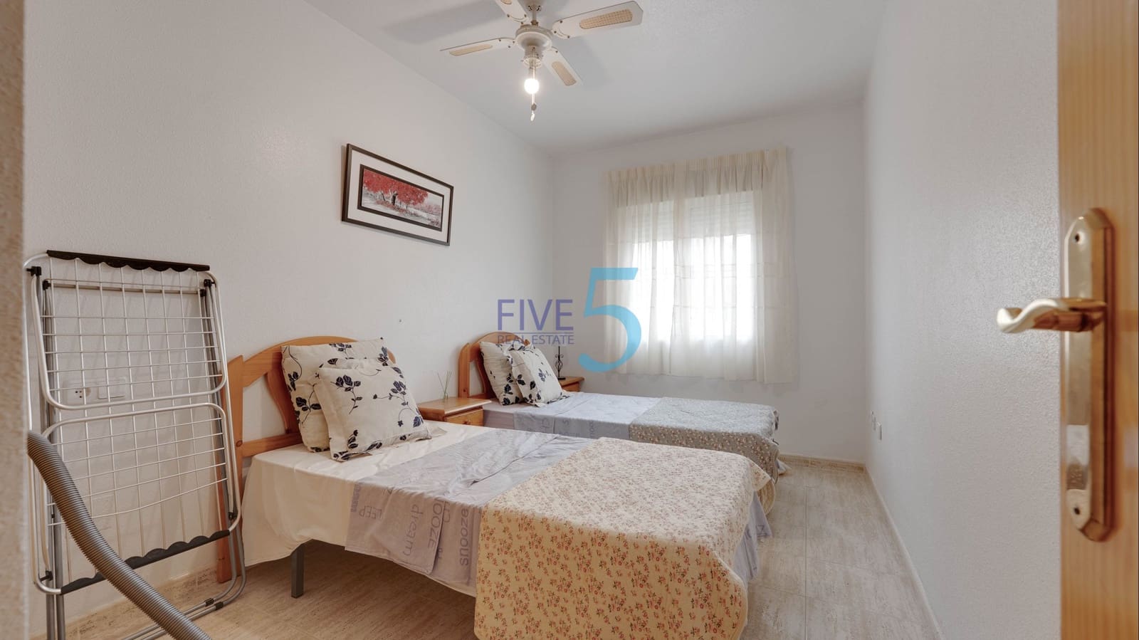 2 bedroom Apartment for sale in Villamartin with pool garage - € 145,000 (Ref: 9971617)