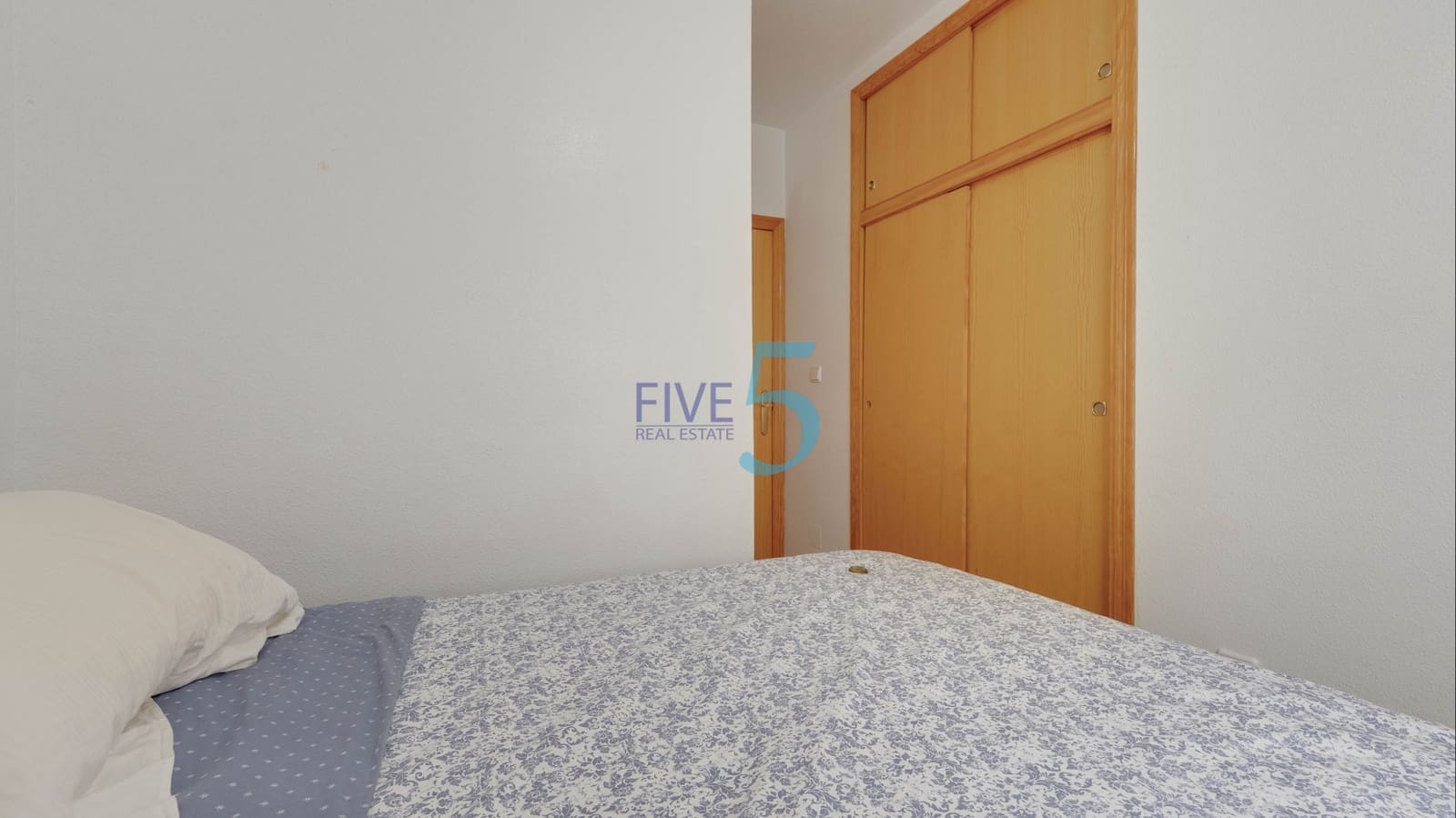 2 bedroom Apartment for sale in Villamartin with pool garage - € 145,000 (Ref: 9971617)