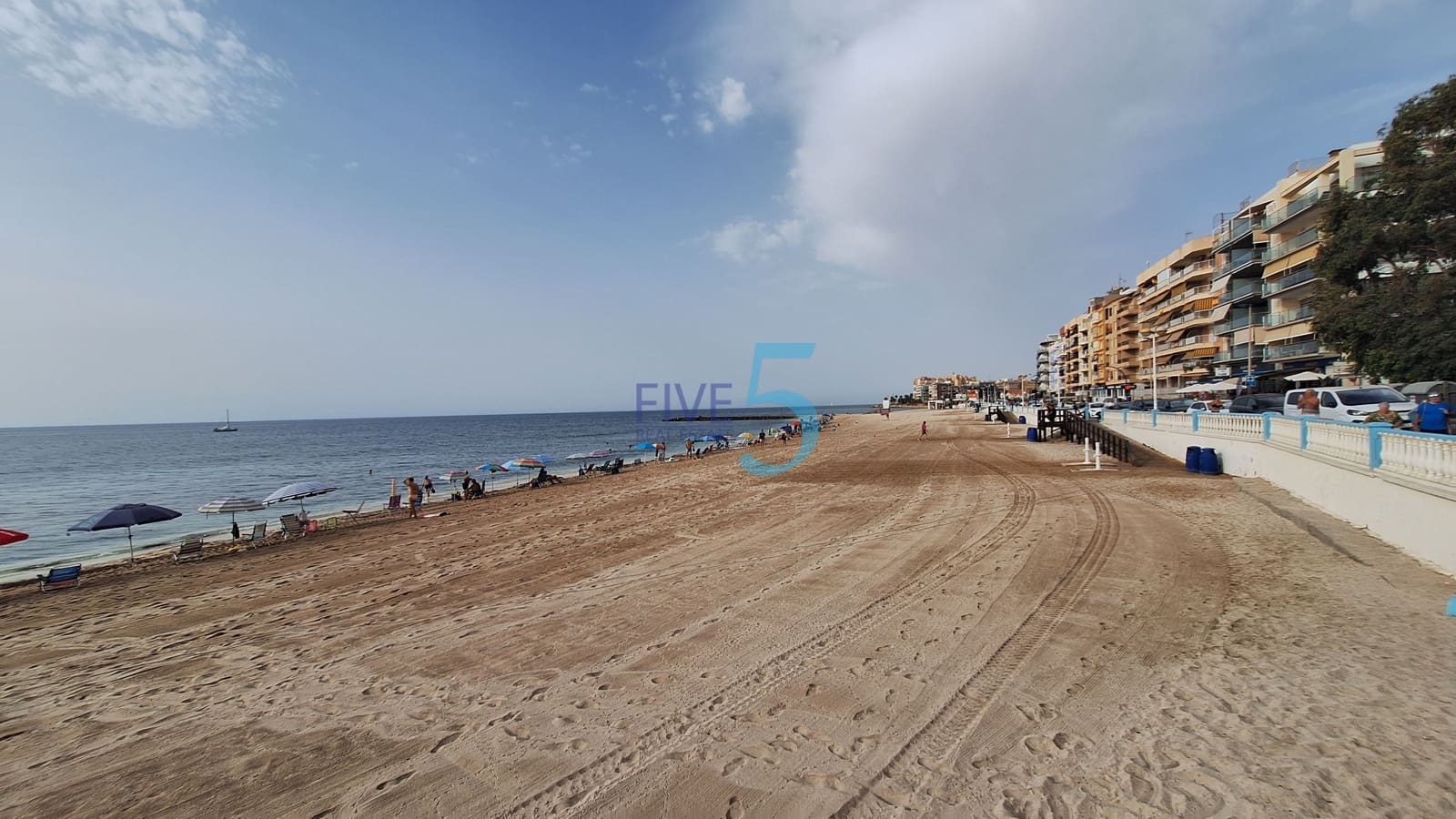 2 bedroom Penthouse for sale in Torrevieja - € 199,900 (Ref: 9972261)