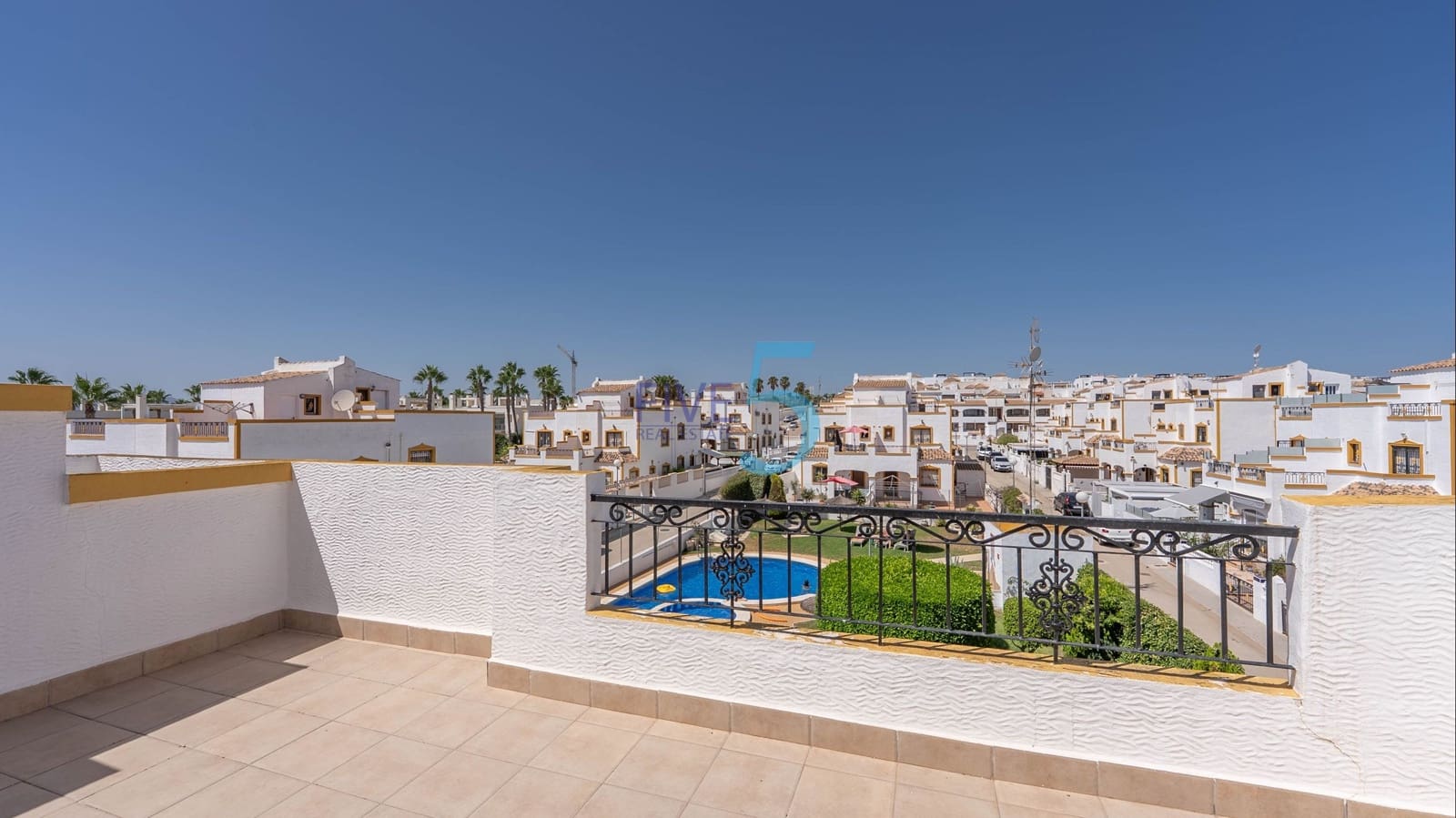 3 bedroom Townhouse for sale in Vistabella with pool - € 195,000 (Ref: 9972262)