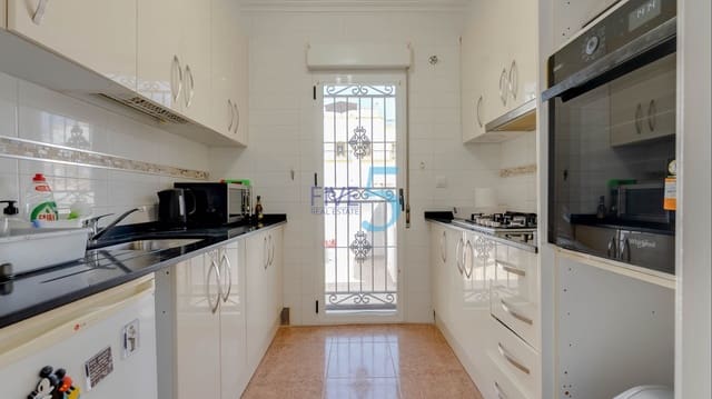 Casa de 3 habitaciones en Vistabella, Orihuela en venta con piscina - 195.000 € (Ref: 9972262)