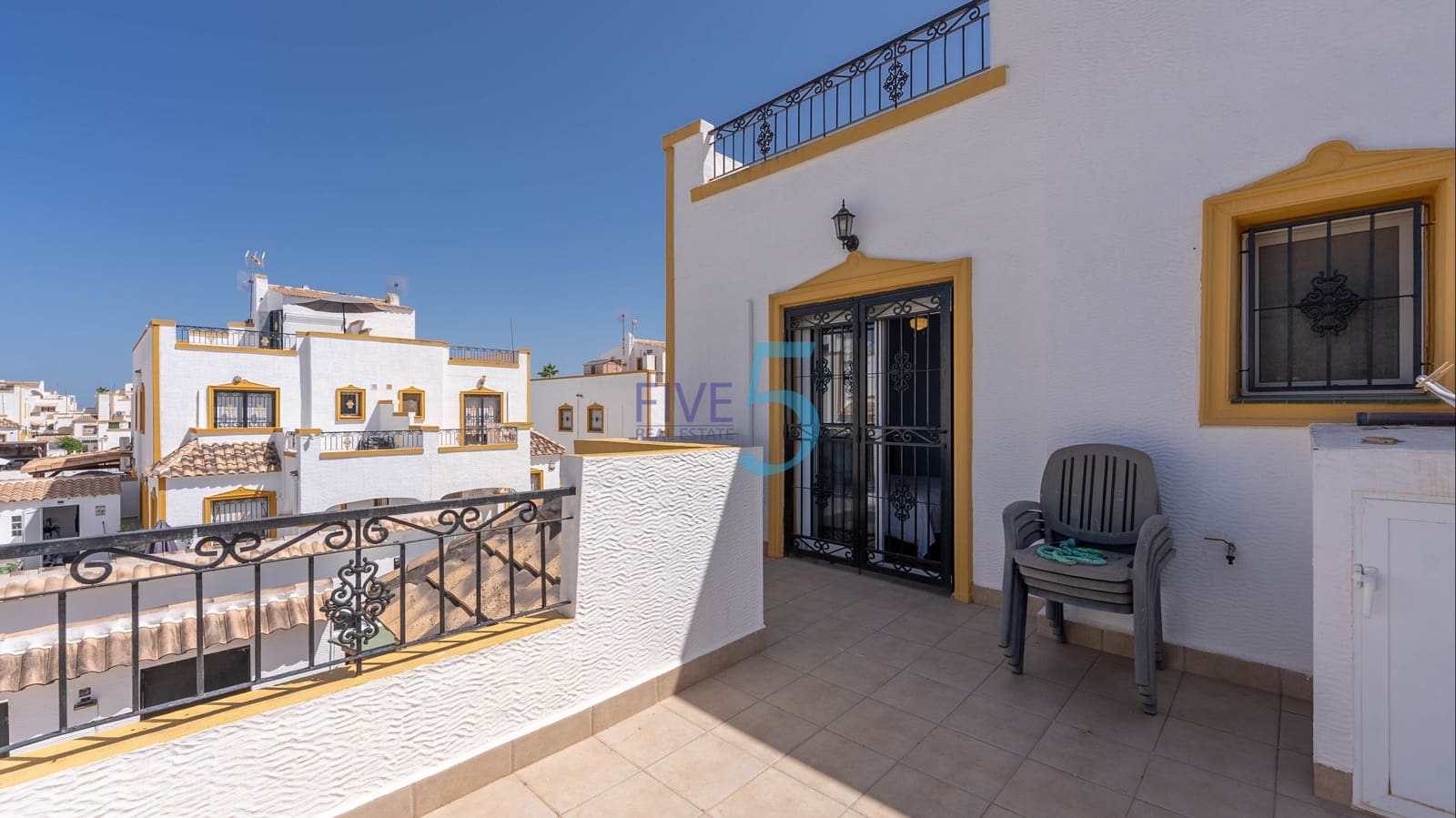 3 bedroom Townhouse for sale in Vistabella with pool - € 195,000 (Ref: 9972262)