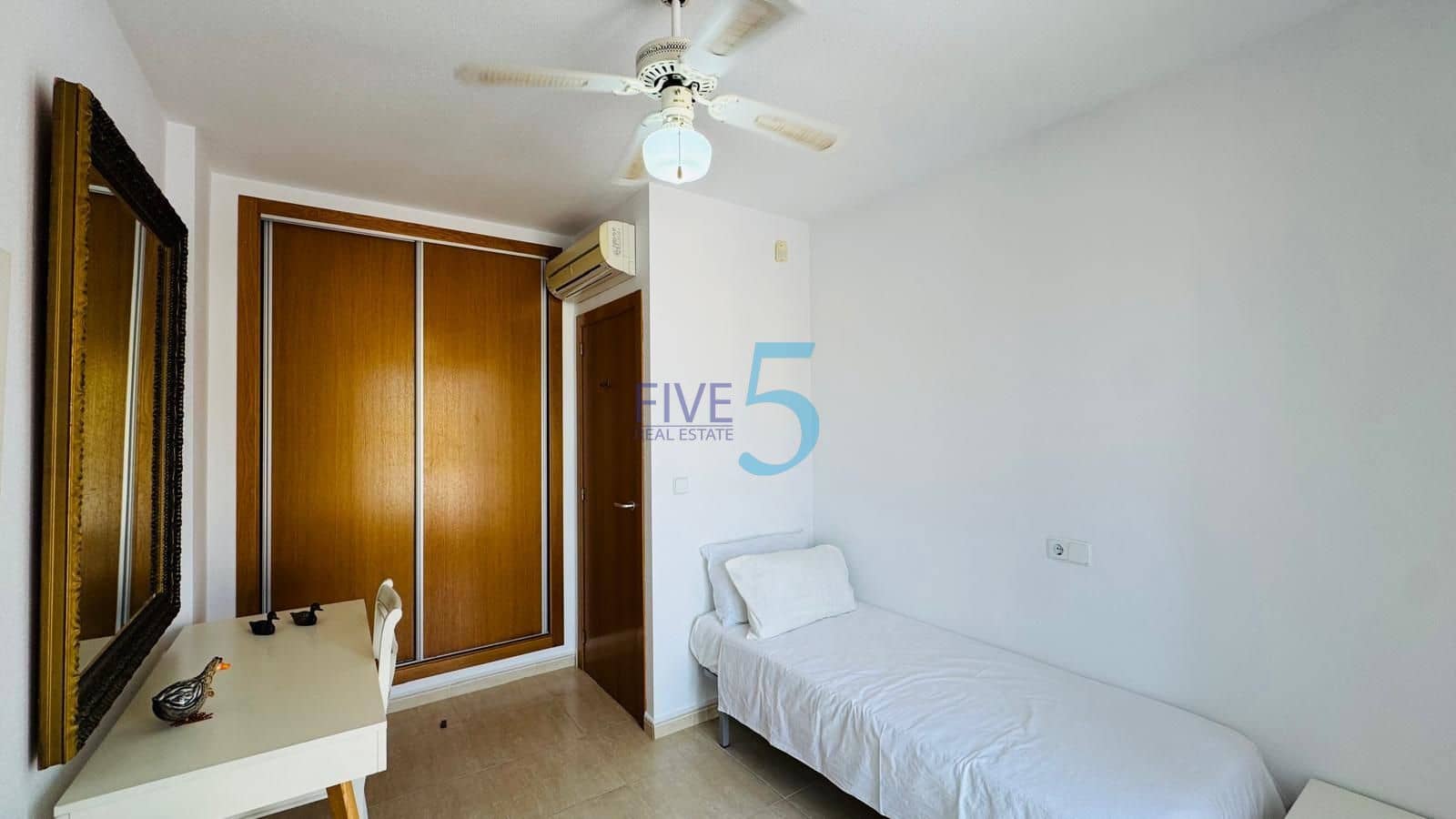 3 bedroom Villa for sale in Villamartin with pool garage - € 299,000 (Ref: 9973845)