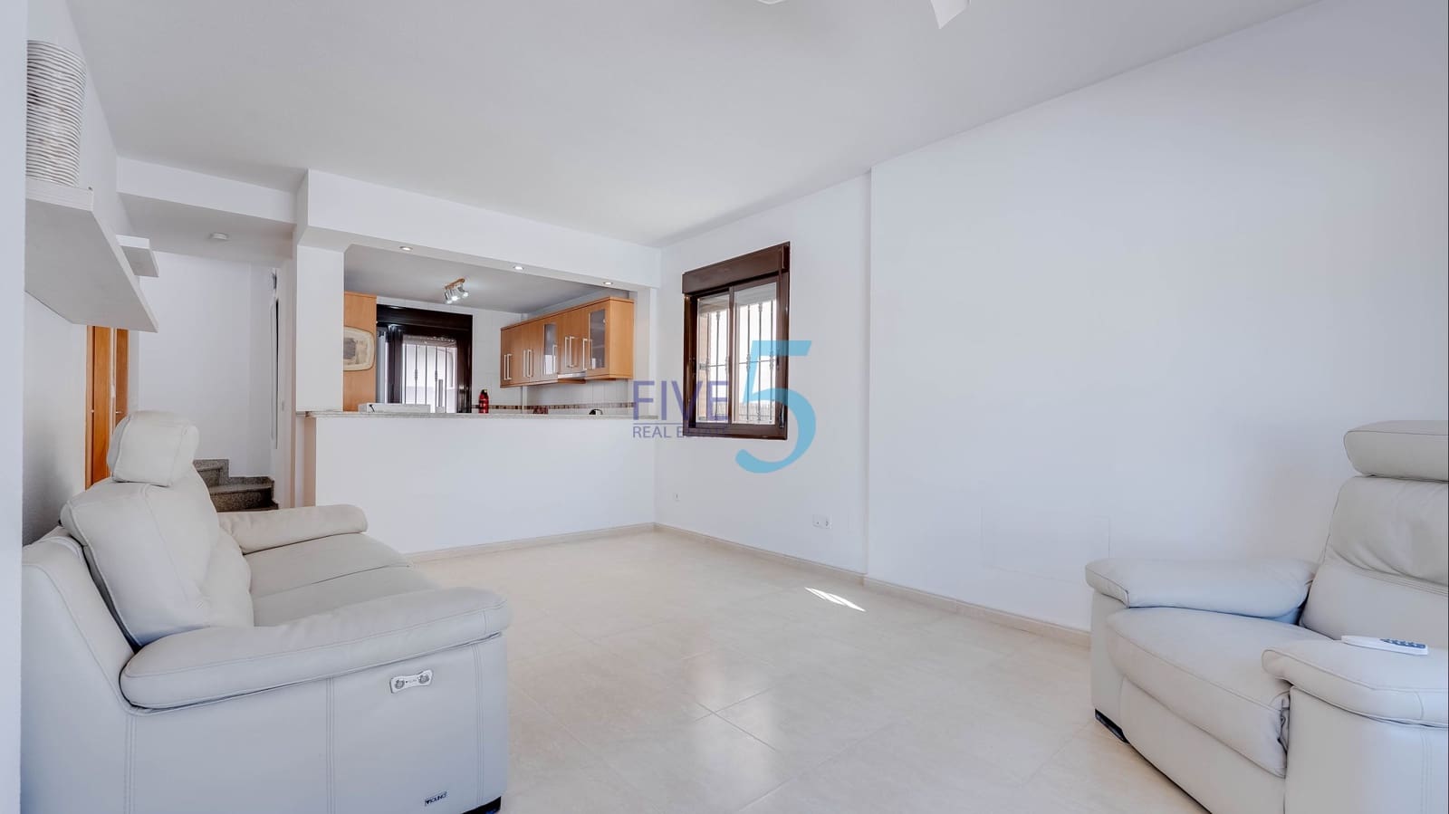 3 soverom Villa til salgs i Villamartin med svømmebasseng garasje - € 299 000 (Ref: 9973845)