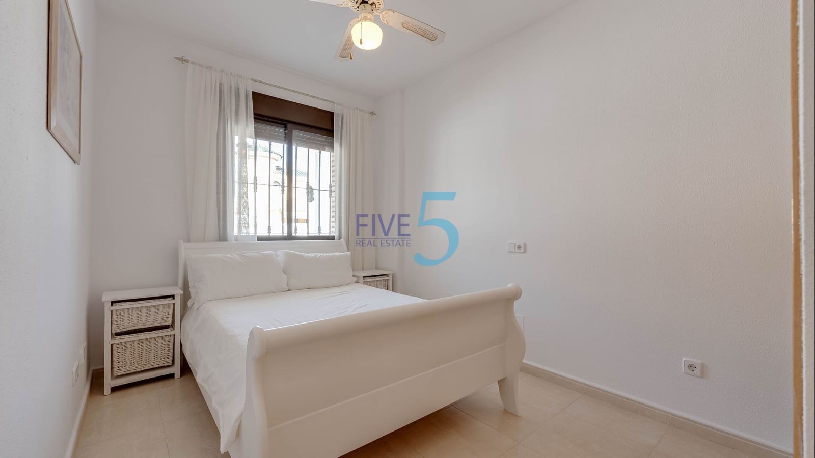 3 soverom Villa til salgs i Villamartin med svømmebasseng garasje - € 299 000 (Ref: 9973845)