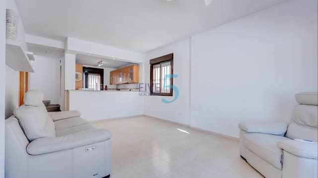 3 soveværelse Villa til salg i Villamartin, Orihuela med swimmingpool garage - € 299.000 (Ref: 9973845)