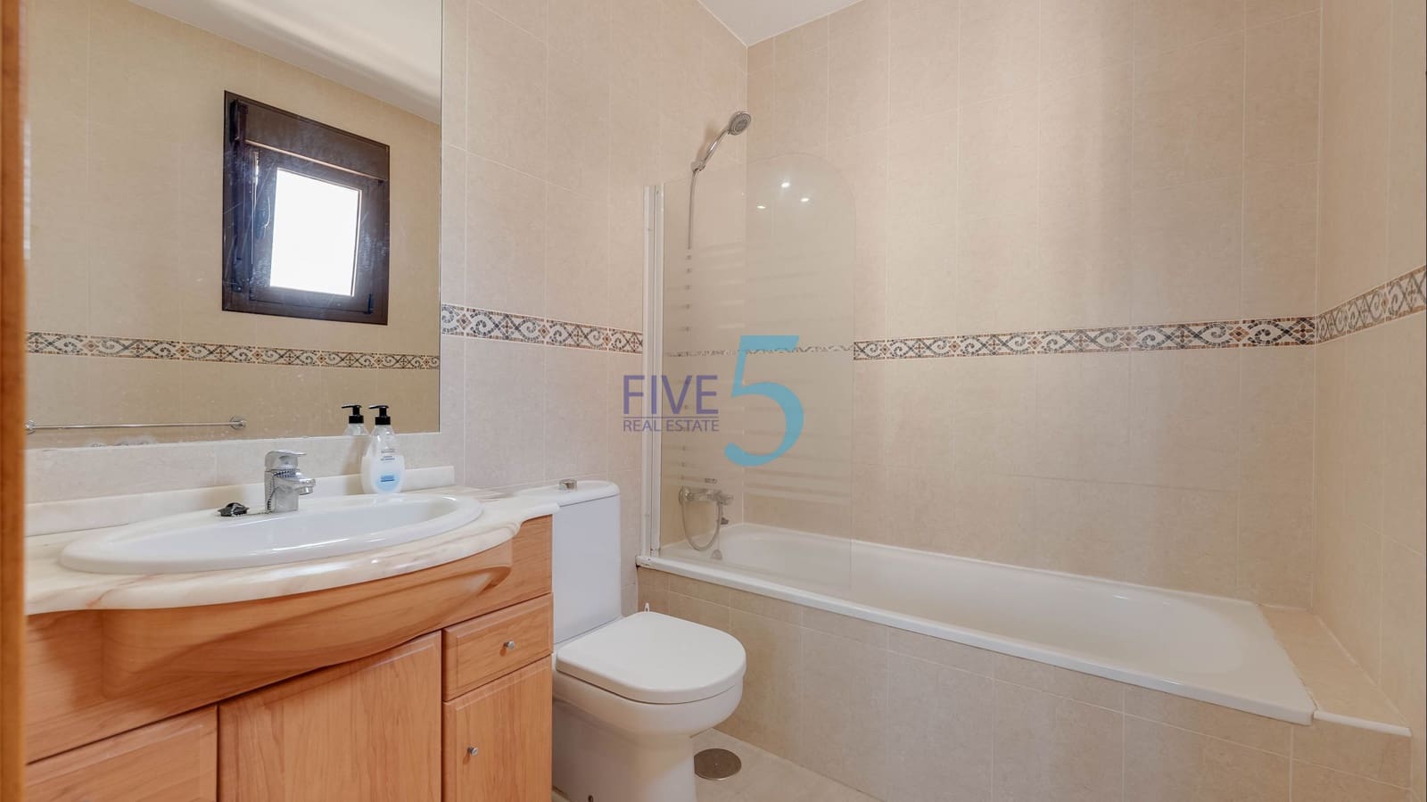 3 soverom Villa til salgs i Villamartin med svømmebasseng garasje - € 299 000 (Ref: 9973845)