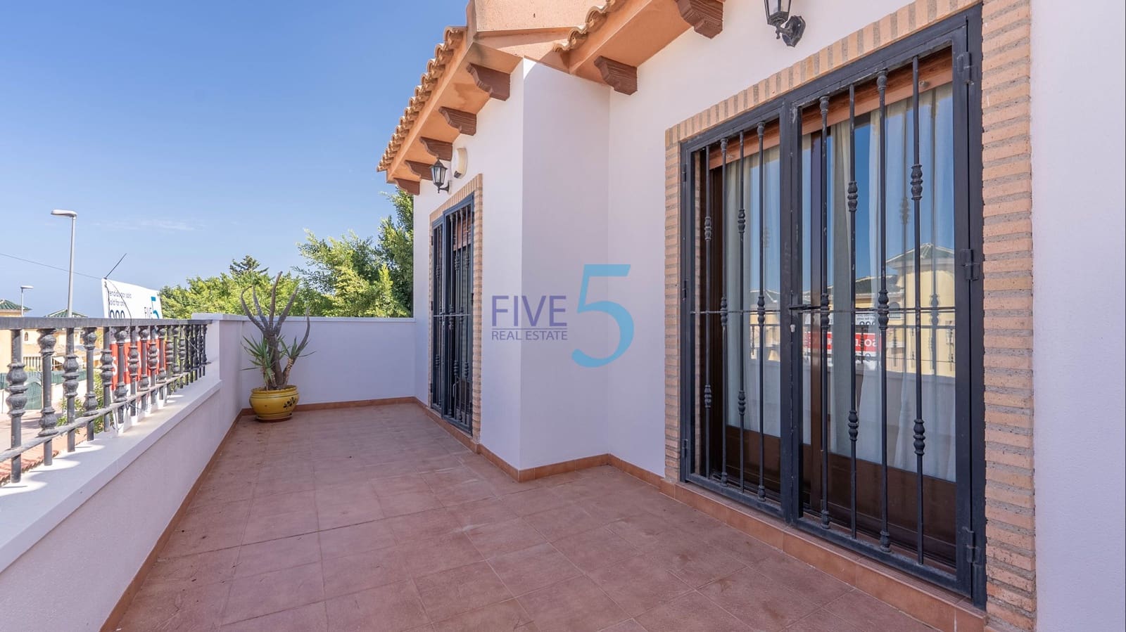 3 soverom Villa til salgs i Villamartin med svømmebasseng garasje - € 299 000 (Ref: 9973845)