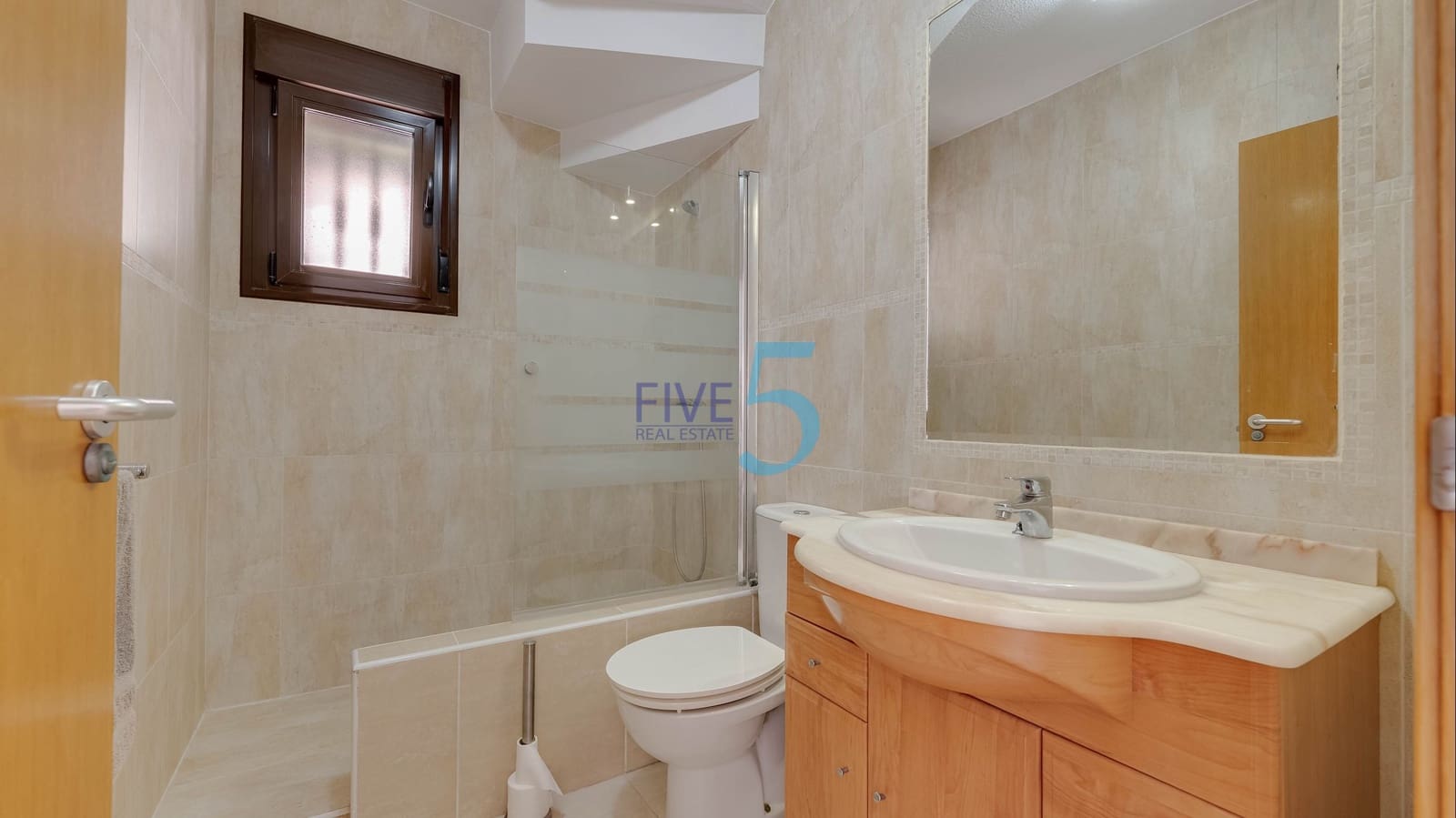 3 soverom Villa til salgs i Villamartin med svømmebasseng garasje - € 299 000 (Ref: 9973845)