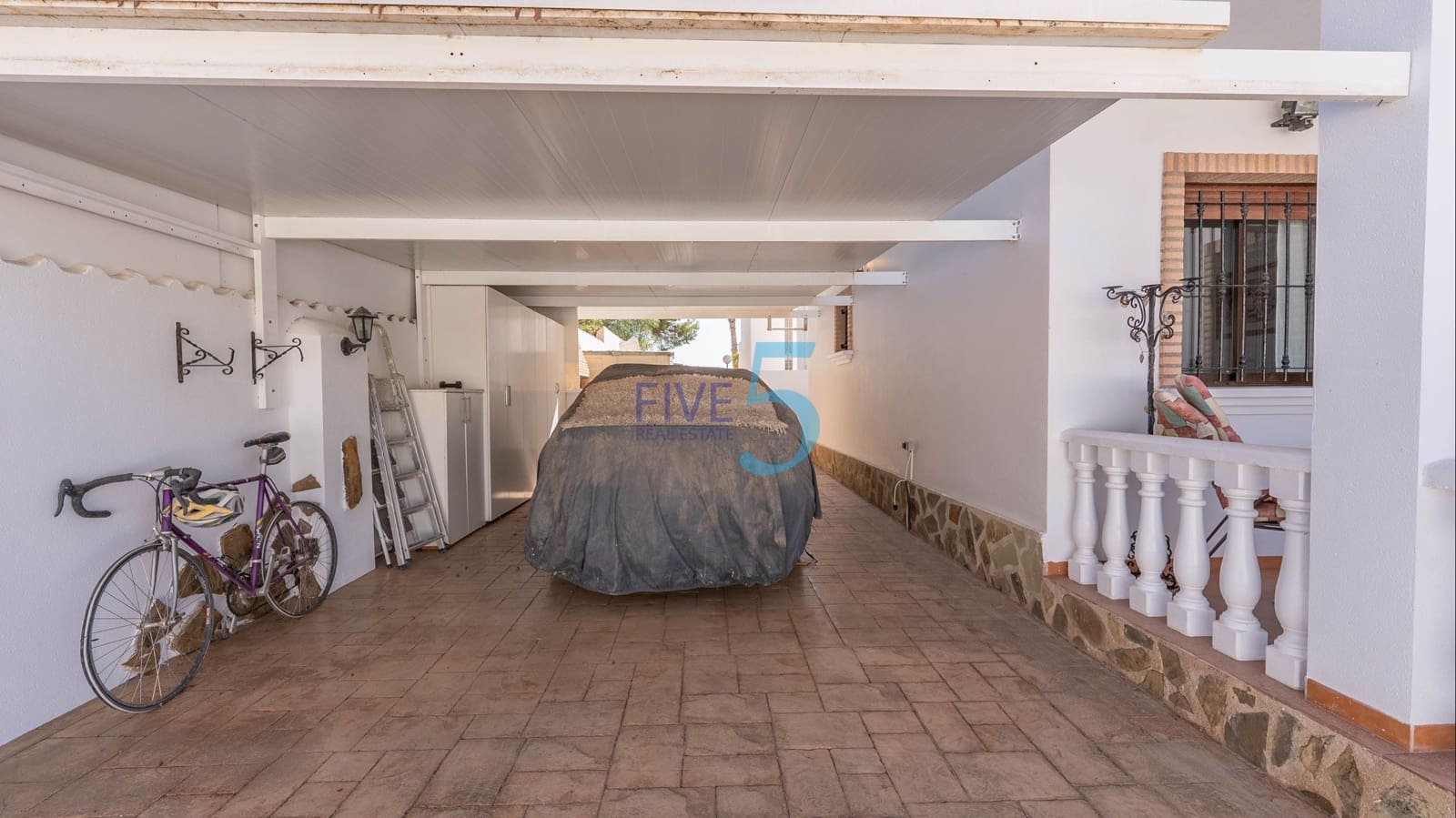 3 soverom Villa til salgs i Villamartin med svømmebasseng garasje - € 299 000 (Ref: 9973845)