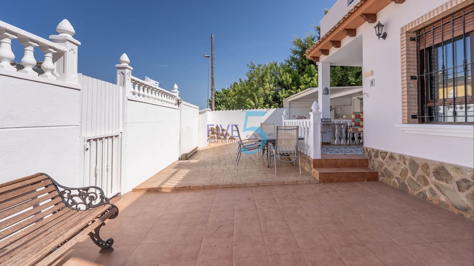 3 soverom Villa til salgs i Villamartin med svømmebasseng garasje - € 299 000 (Ref: 9973845)
