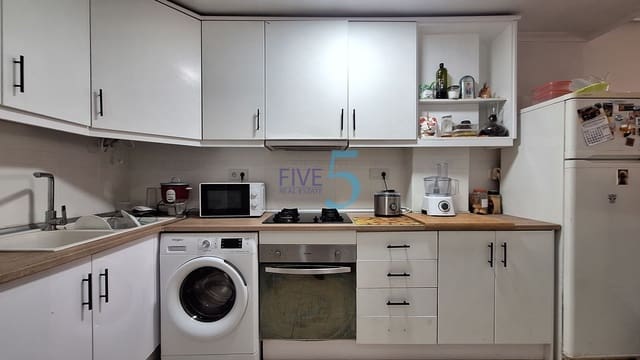 Apartamento de 2 habitaciones en Torrevieja en venta - 155.000 € (Ref: 9974525)