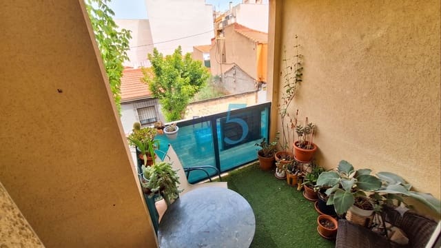 Apartamento de 2 habitaciones en Torrevieja en venta - 155.000 € (Ref: 9974525)