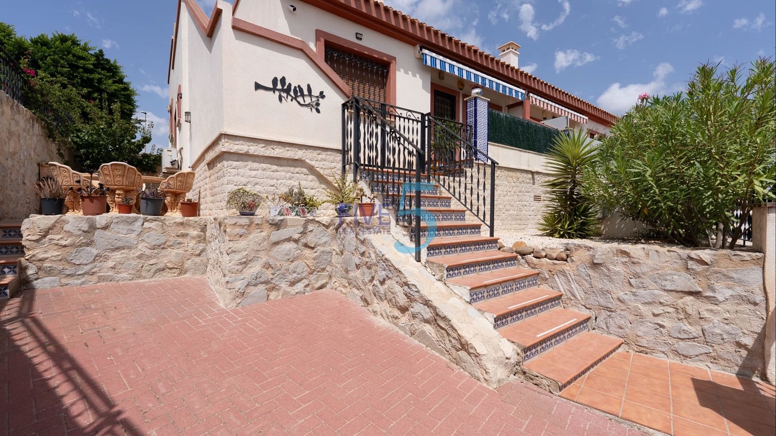 2 bedroom Townhouse for sale in San Miguel de Salinas with pool - € 189,000 (Ref: 9974527)