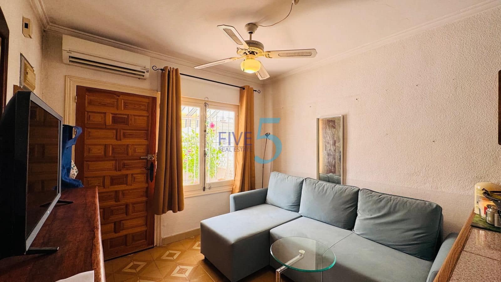 1 bedroom Townhouse for sale in Torrevieja with pool - € 98,000 (Ref: 9974528)