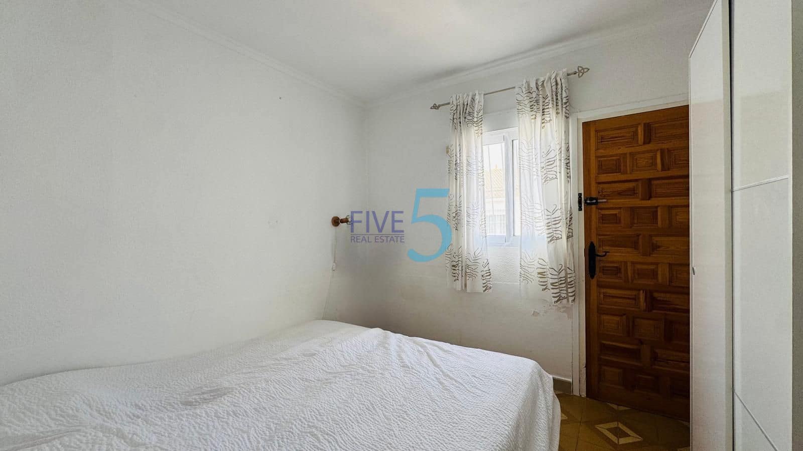 1 bedroom Townhouse for sale in Torrevieja with pool - € 98,000 (Ref: 9974528)