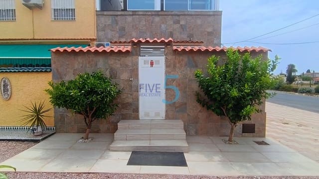 3 soveværelse Semi-Rækkehus til salg i Torrevieja - € 249.999 (Ref: 9976325)