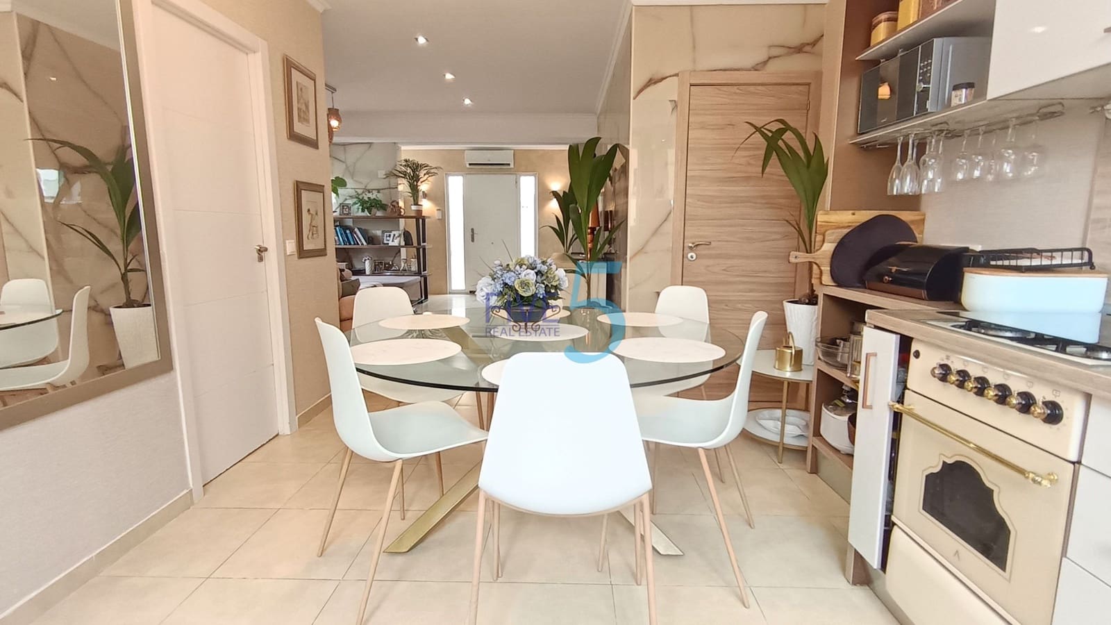 3 sovrum Semi-fristående Villa till salu i Torrevieja - 249 999 € (Ref: 9976325)