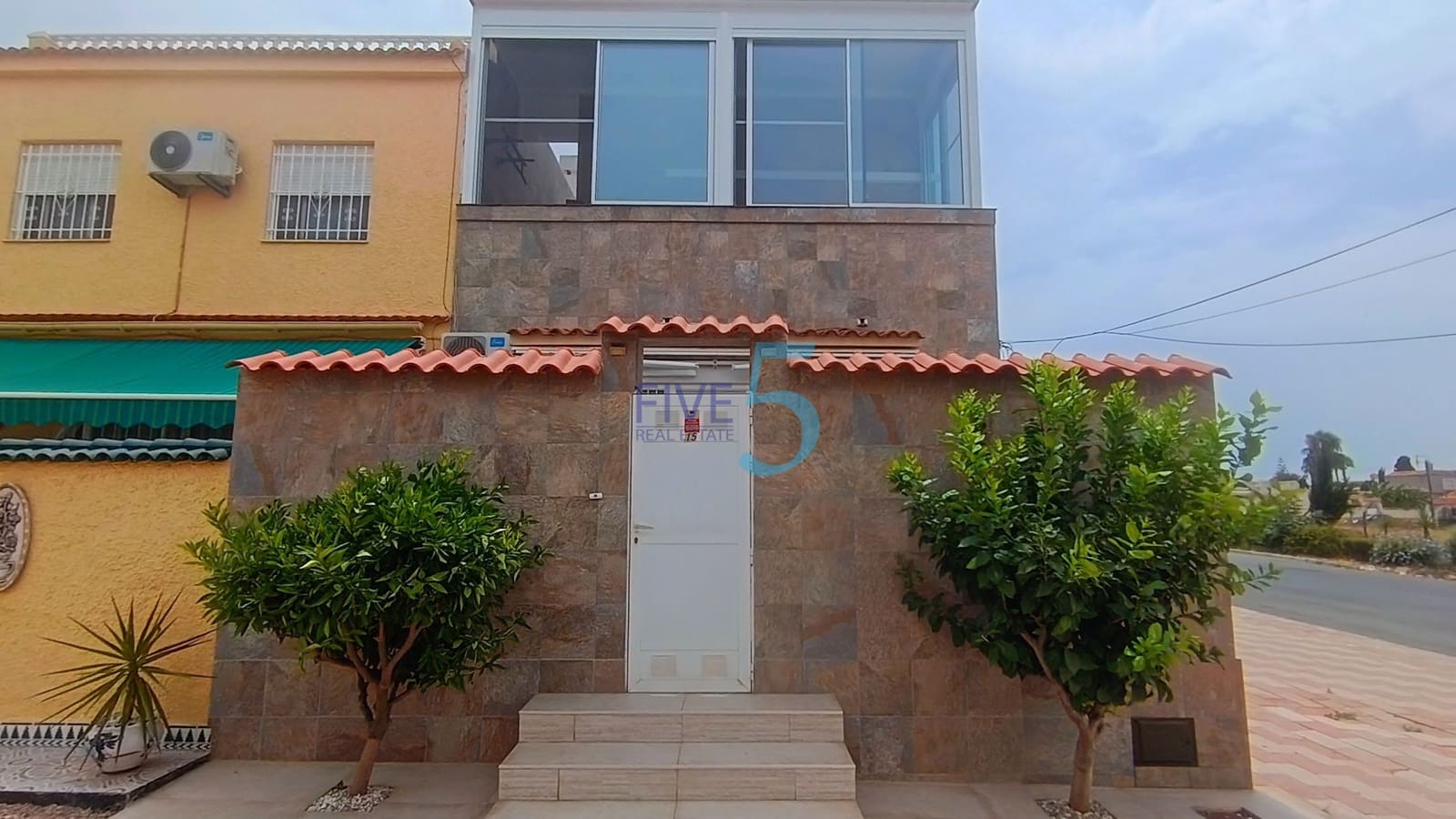 3 sovrum Semi-fristående Villa till salu i Torrevieja - 249 999 € (Ref: 9976325)