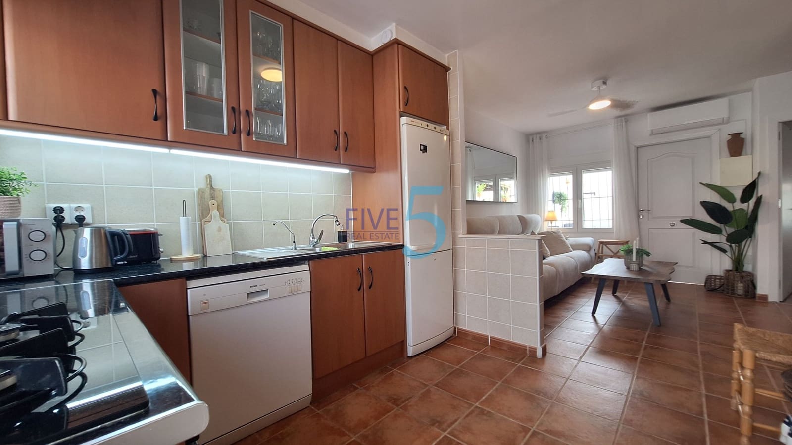 2 Zimmer Bungalow zu verkaufen in Torrevieja mit Pool - 169.000 € (Ref: 9976480)