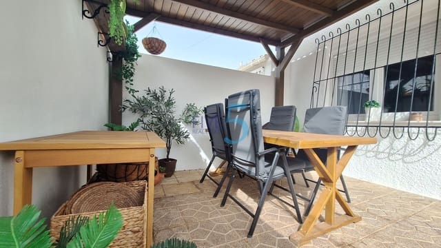 2 Zimmer Bungalow zu verkaufen in Torrevieja mit Pool - 169.000 € (Ref: 9976480)