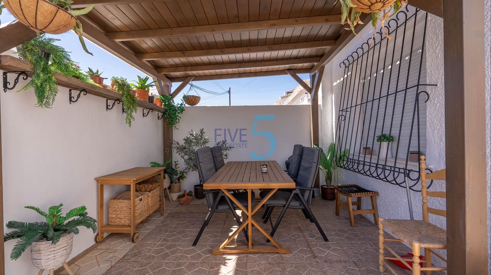 2 camera da letto Bungalow in vendita in Torrevieja con piscina garage - 169.000 € (Rif: 9976480)
