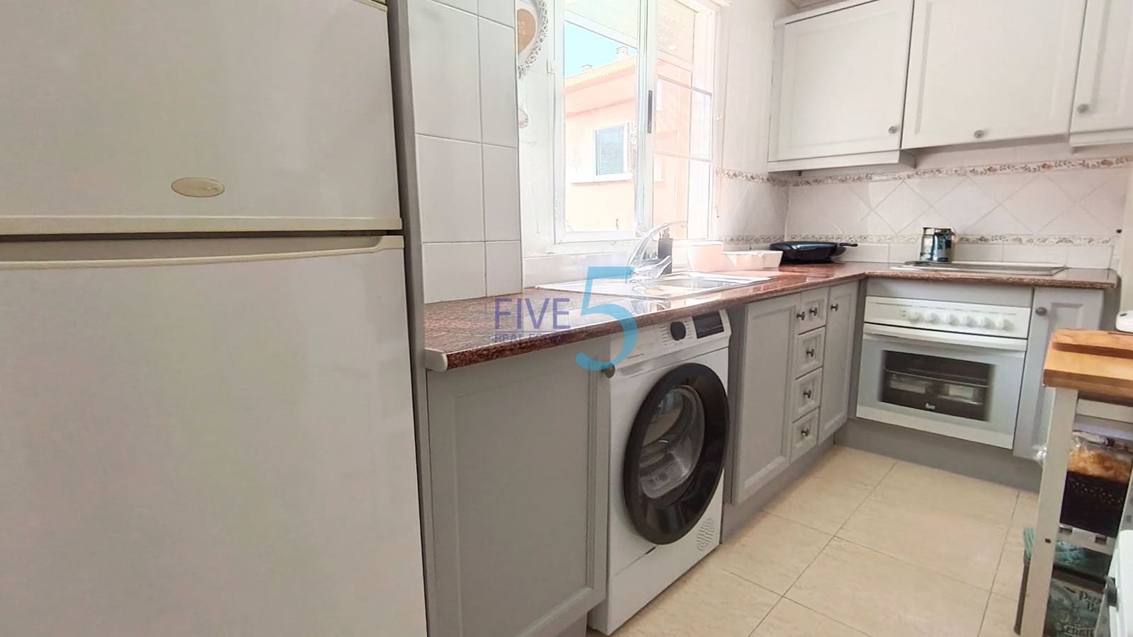 2 bedroom Apartment for sale in Algorfa with pool - € 115,950 (Ref: 9976481)