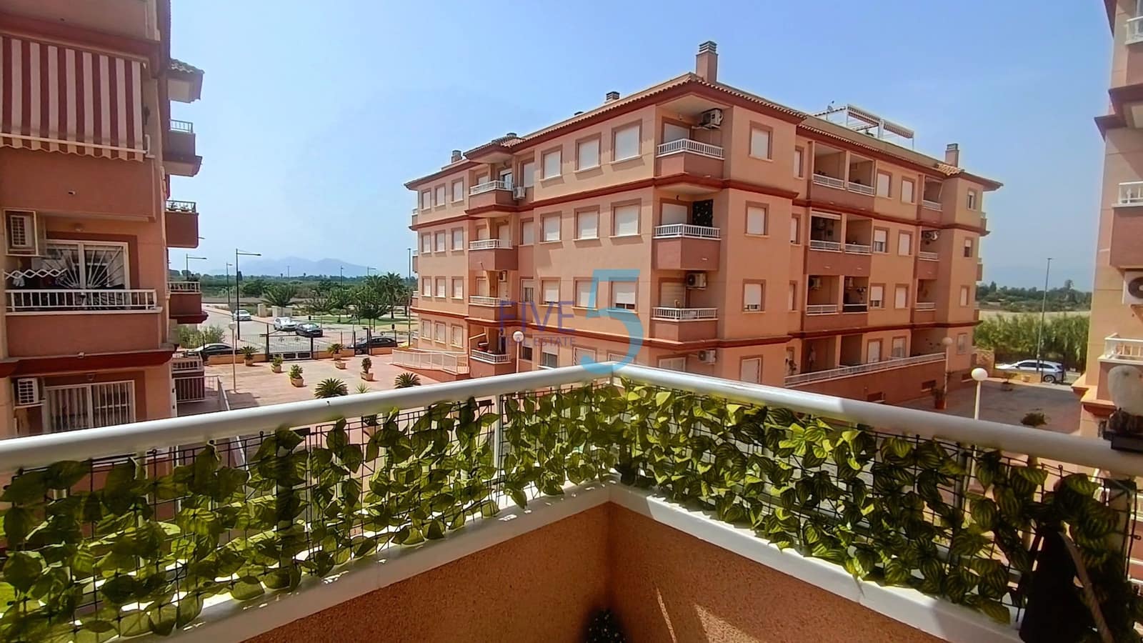 2 bedroom Apartment for sale in Algorfa with pool - € 115,950 (Ref: 9976481)