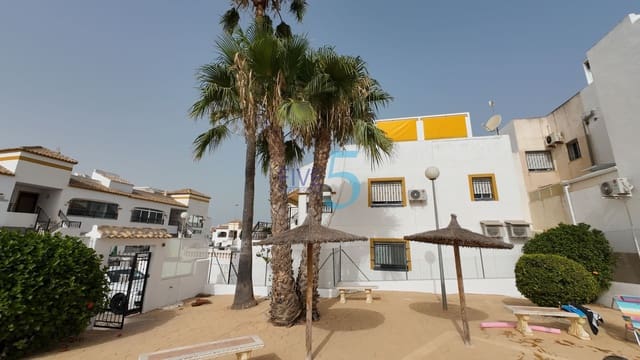 2 soveværelse Lejlighed til salg i Vistabella, Orihuela med swimmingpool - € 128.000 (Ref: 9976482)