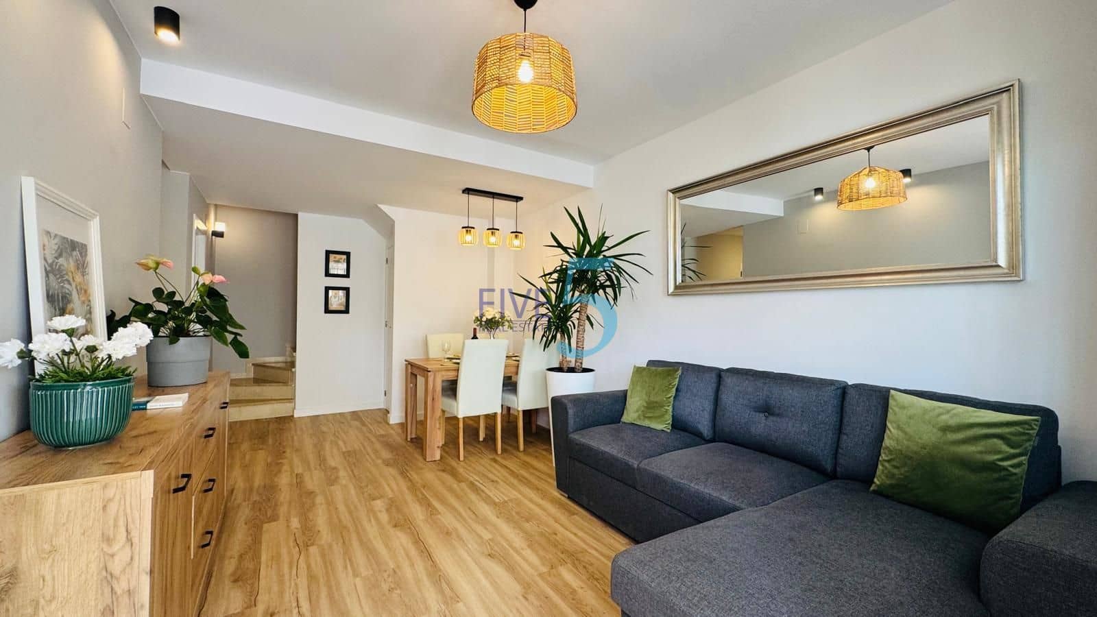 3 soveværelse Byhus til salg i Los Altos med swimmingpool - € 277.900 (Ref: 9976483)