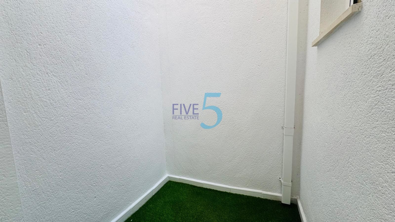 3 soveværelse Byhus til salg i Los Altos med swimmingpool - € 277.900 (Ref: 9976483)