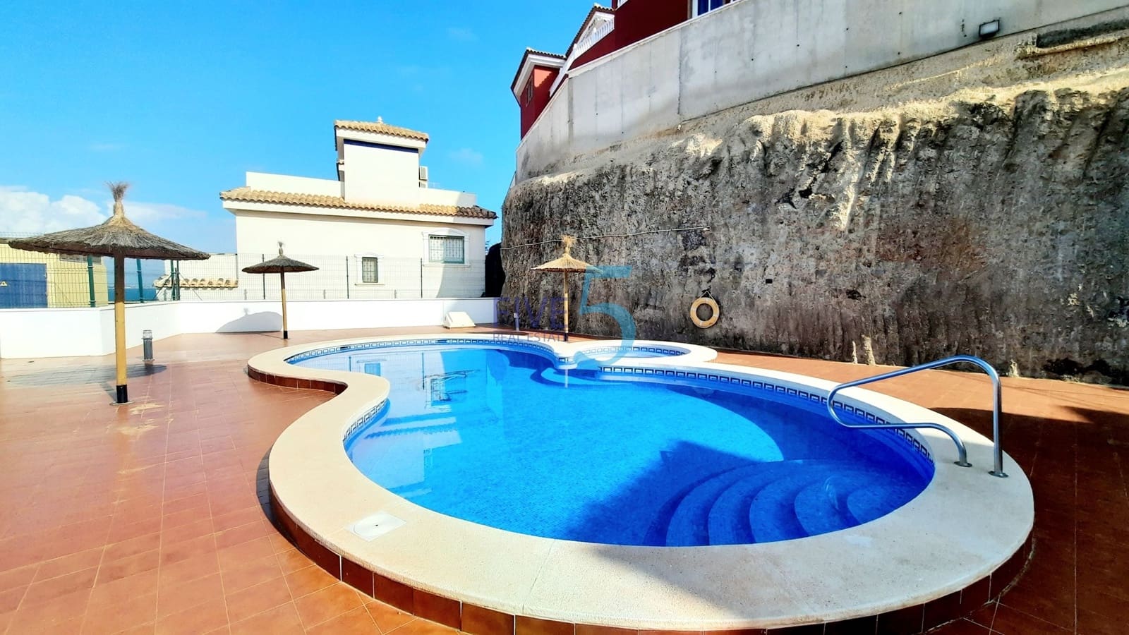 3 chambre Maison de Ville à vendre à El Carmoli avec piscine garage - 299 995 € (Ref: 9977937)