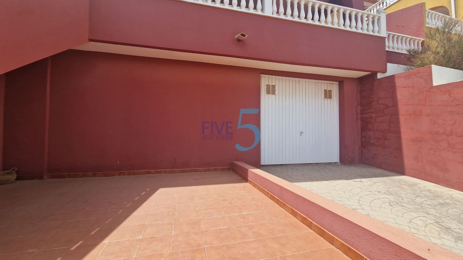 3 chambre Maison de Ville à vendre à El Carmoli avec piscine garage - 299 995 € (Ref: 9977937)