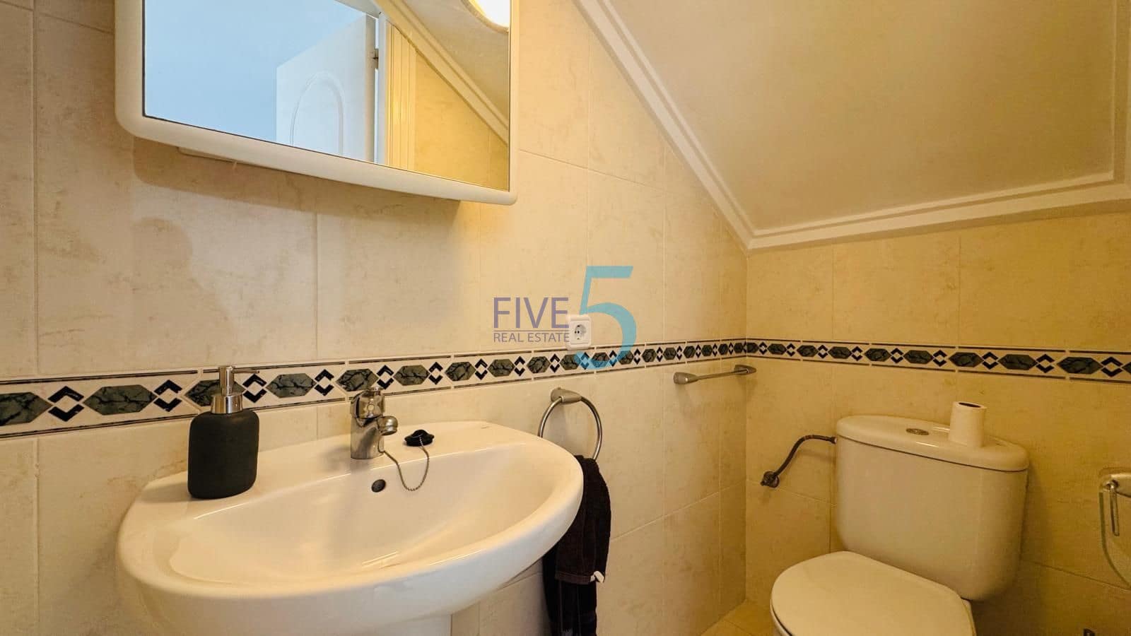 3 soveværelse Byhus til salg i Ciudad Quesada med swimmingpool garage - € 229.900 (Ref: 9977990)