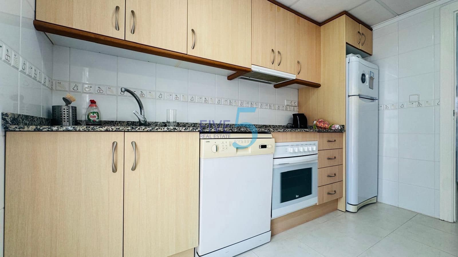 3 soveværelse Byhus til salg i Ciudad Quesada med swimmingpool garage - € 229.900 (Ref: 9977990)