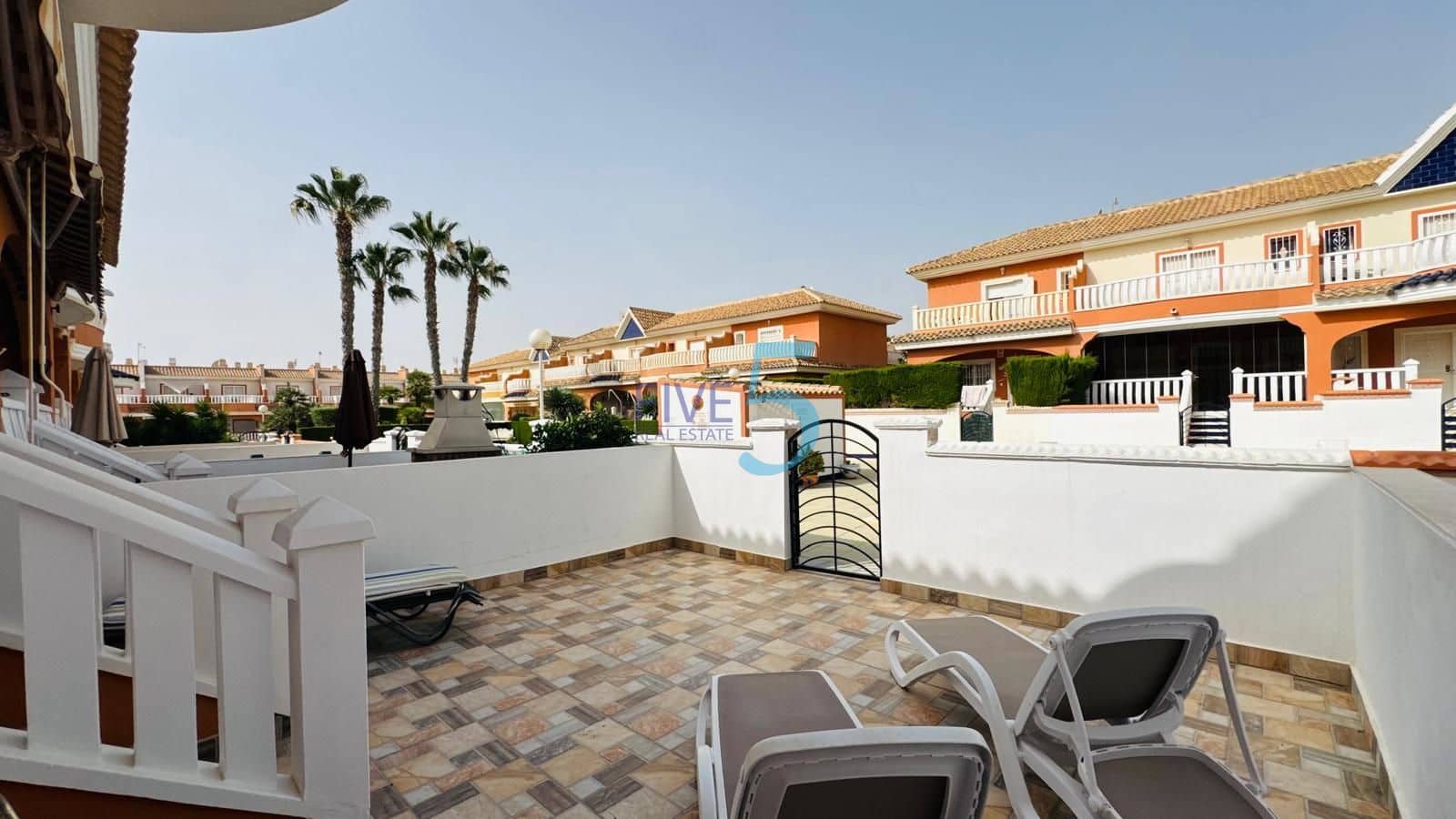 3 soveværelse Byhus til salg i Ciudad Quesada med swimmingpool garage - € 229.900 (Ref: 9977990)